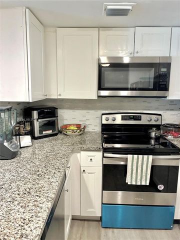 2024 Champions Way, North Lauderdale, FL 33068