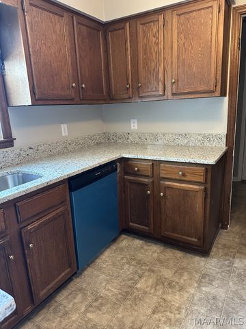 3828 Cedar Avenue, Montgomery, AL 36109
