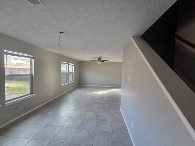 32018 Annice Lane, Pinehurst, TX 77362