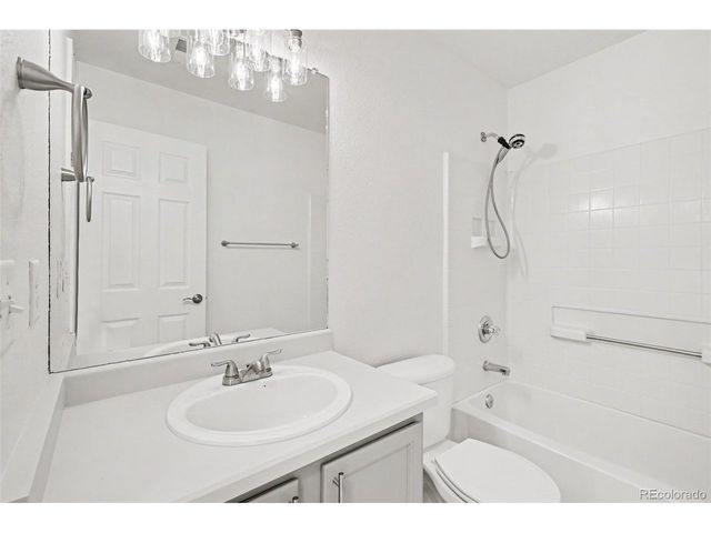 14957 E Maple Pl, Aurora, CO 80012