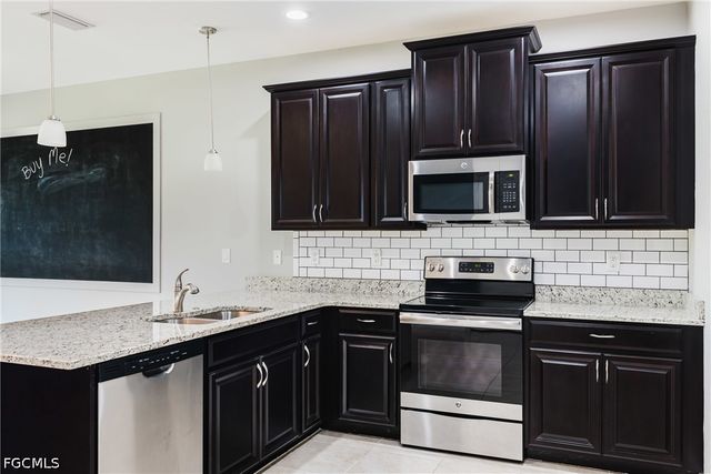 4093 Wilmont PL, Fort Myers, FL 33916