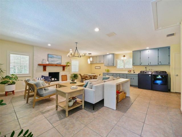 5701 CROSS FOX LANE, Oviedo, FL 32765