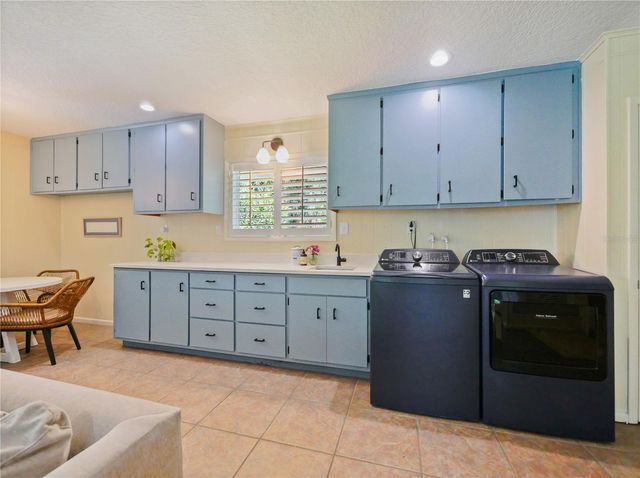 5701 CROSS FOX LANE, Oviedo, FL 32765
