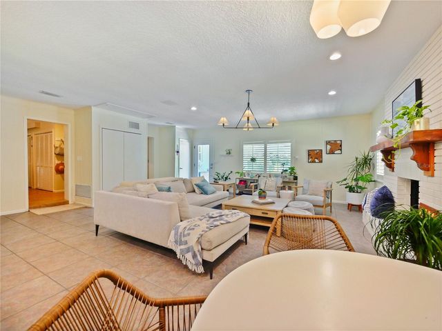 5701 CROSS FOX LANE, Oviedo, FL 32765