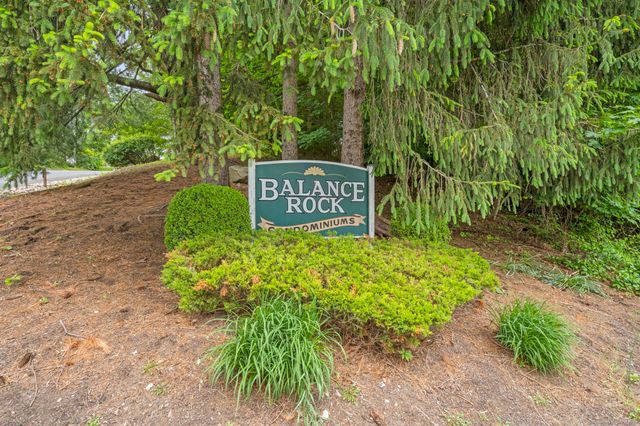 26 Balance Rock Road APT 16, Seymour, CT 06483