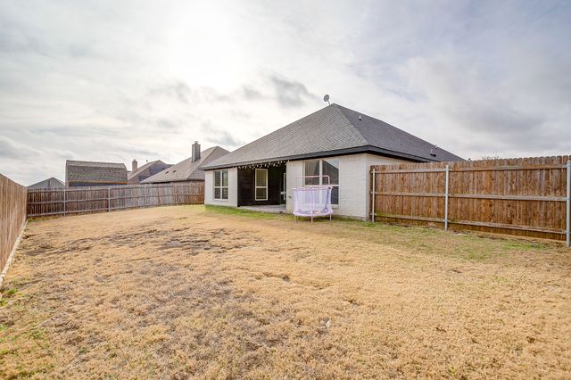 210 Harp Avenue, Godley, TX 76044