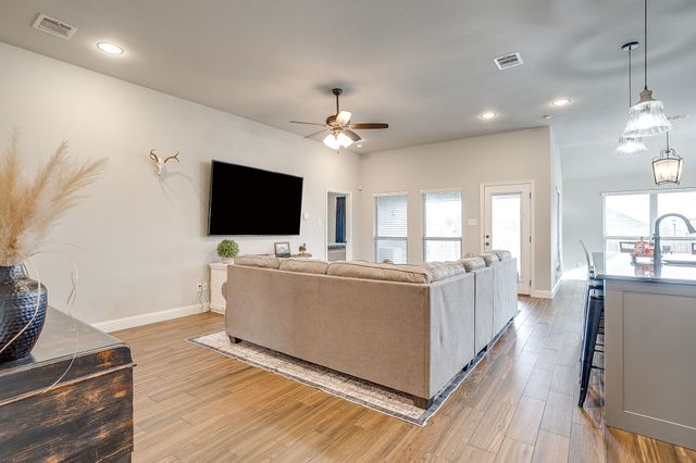 210 Harp Avenue, Godley, TX 76044