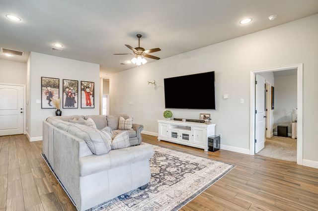 210 Harp Avenue, Godley, TX 76044