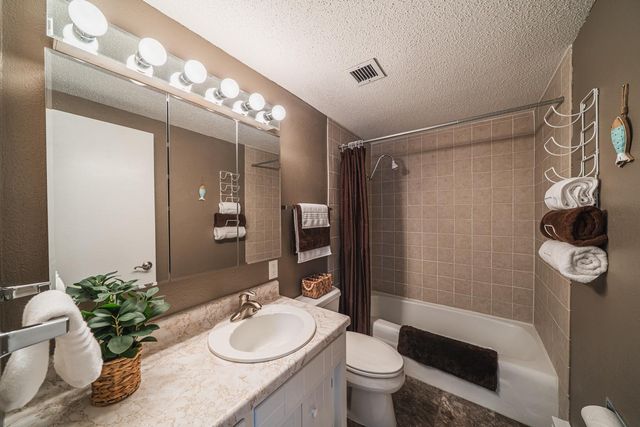 315 Park Lake Boulevard 205, Detroit Lakes, MN 56501