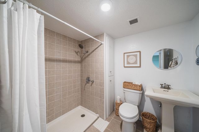 315 Park Lake Boulevard 205, Detroit Lakes, MN 56501