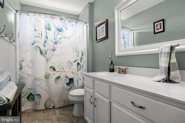 956 ASHBURN WAY, Swedesboro, NJ 08085
