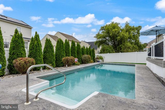 956 ASHBURN WAY, Swedesboro, NJ 08085