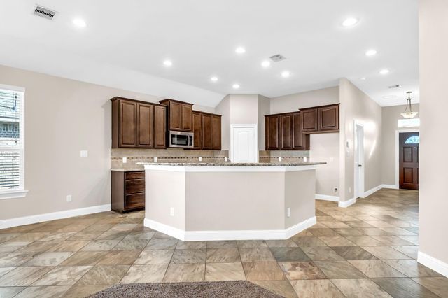 19043 Minero Lane, Montgomery, TX 77356