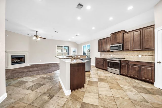 19043 Minero Lane, Montgomery, TX 77356