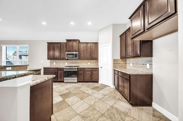 19043 Minero Lane, Montgomery, TX 77356