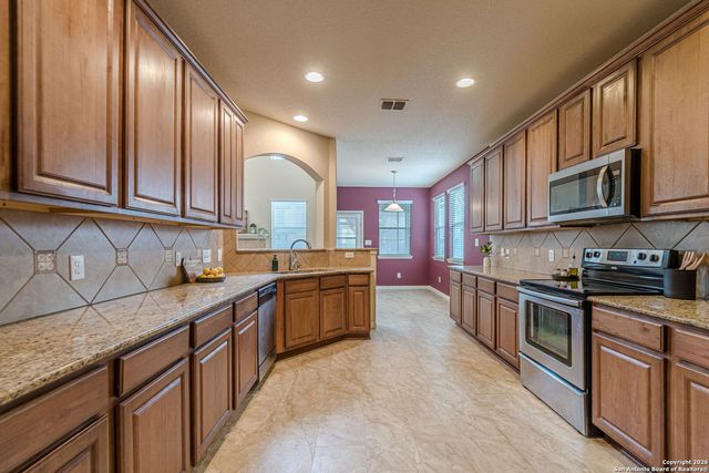 204 WILDCAT RUN, Cibolo, TX 78108