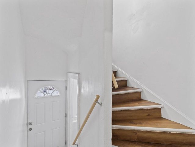 3134 N 9TH STREET, Milwaukee, WI 53206