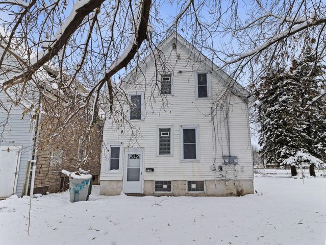 3134 N 9TH STREET, Milwaukee, WI 53206