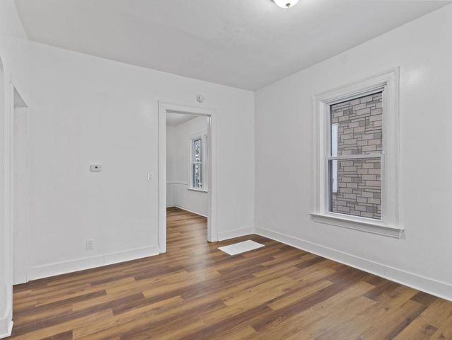 3134 N 9TH STREET, Milwaukee, WI 53206