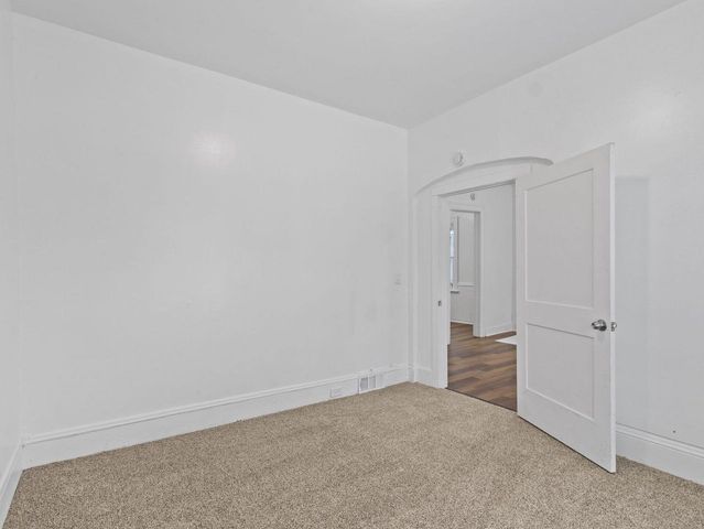 3134 N 9TH STREET, Milwaukee, WI 53206