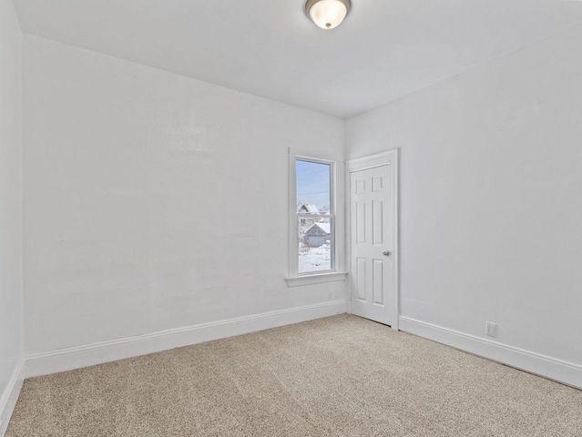 3134 N 9TH STREET, Milwaukee, WI 53206