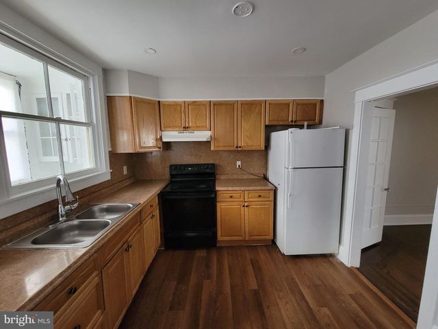 7243 CALVIN RD, Upper Darby, PA 19082