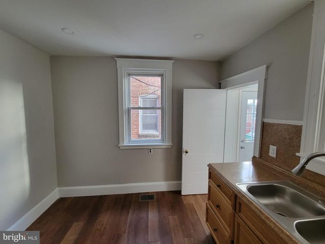 7243 CALVIN RD, Upper Darby, PA 19082