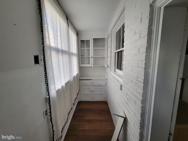 7243 CALVIN RD, Upper Darby, PA 19082