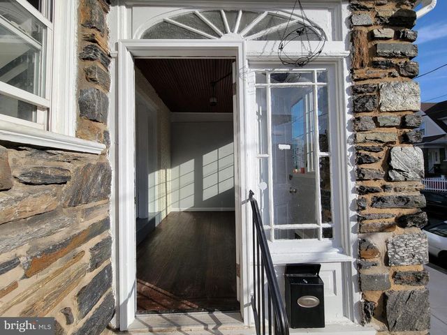 7243 CALVIN RD, Upper Darby, PA 19082