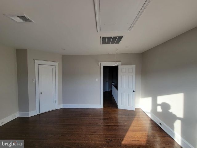 7243 CALVIN RD, Upper Darby, PA 19082