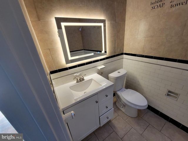 7243 CALVIN RD, Upper Darby, PA 19082