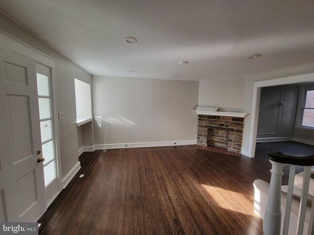 7243 CALVIN RD, Upper Darby, PA 19082