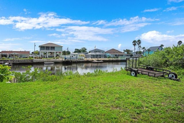 PARADISE CIRCLE, Hernando Beach, FL 34607