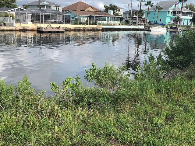 PARADISE CIRCLE, Hernando Beach, FL 34607