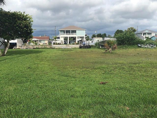 PARADISE CIRCLE, Hernando Beach, FL 34607
