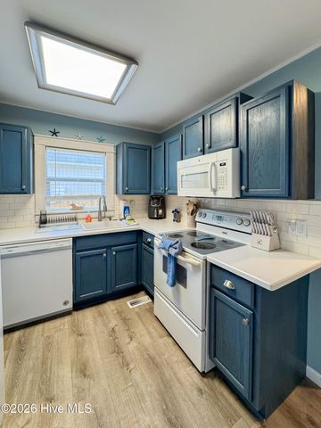 135 NE 34th Street, Oak Island, NC 28465