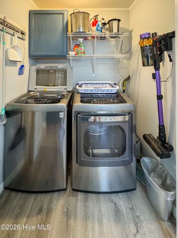 135 NE 34th Street, Oak Island, NC 28465
