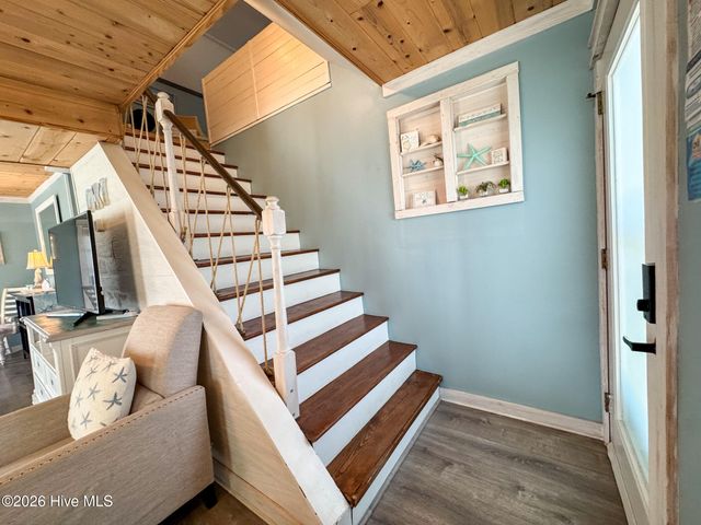 135 NE 34th Street, Oak Island, NC 28465