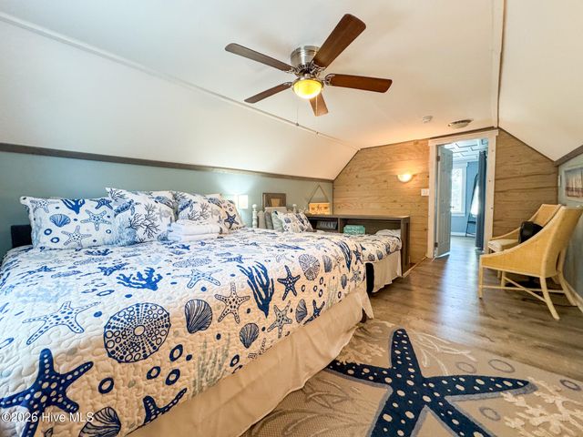 135 NE 34th Street, Oak Island, NC 28465