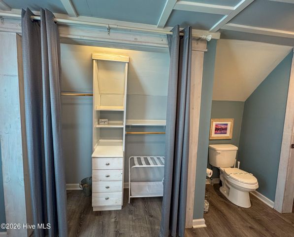 135 NE 34th Street, Oak Island, NC 28465