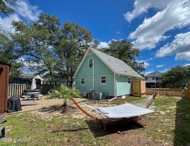 135 NE 34th Street, Oak Island, NC 28465
