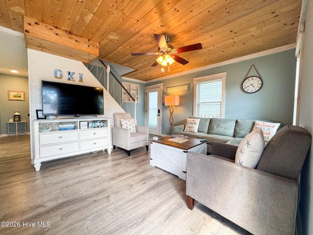 135 NE 34th Street, Oak Island, NC 28465