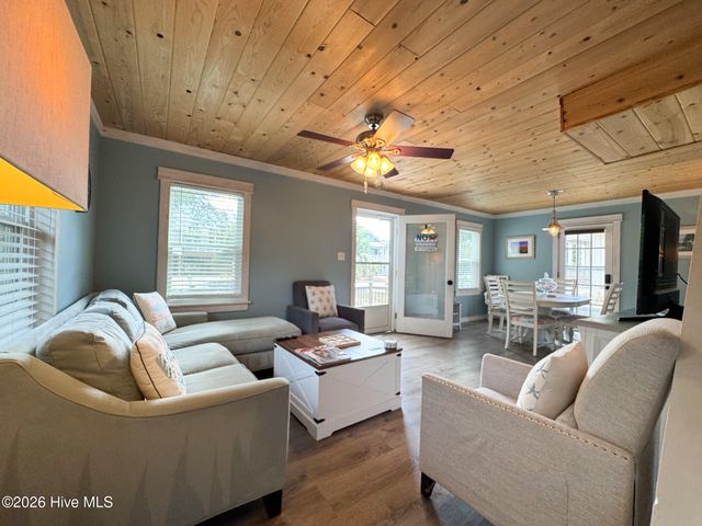 135 NE 34th Street, Oak Island, NC 28465