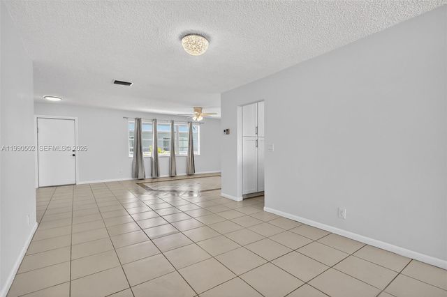 329 SE 3rd St 502T, Hallandale Beach, FL 33009