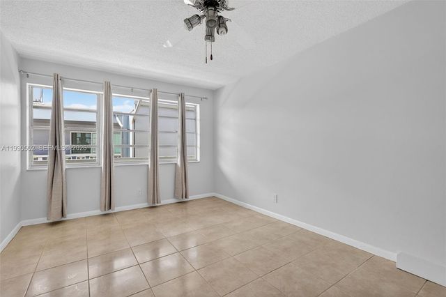 329 SE 3rd St 502T, Hallandale Beach, FL 33009