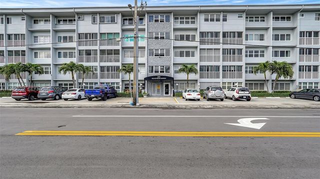 329 SE 3rd St 502T, Hallandale Beach, FL 33009