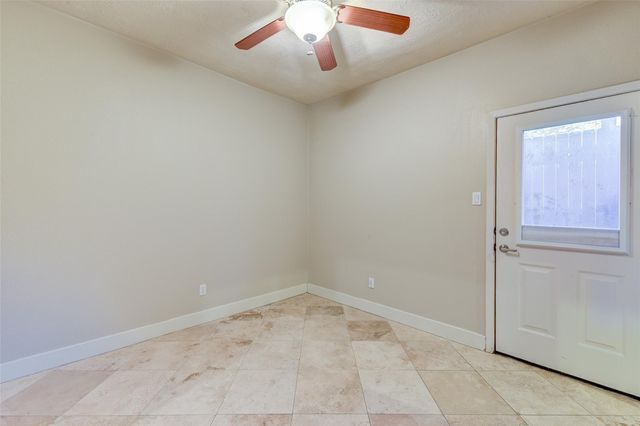 1902 Fletcher Street, Houston, TX 77009