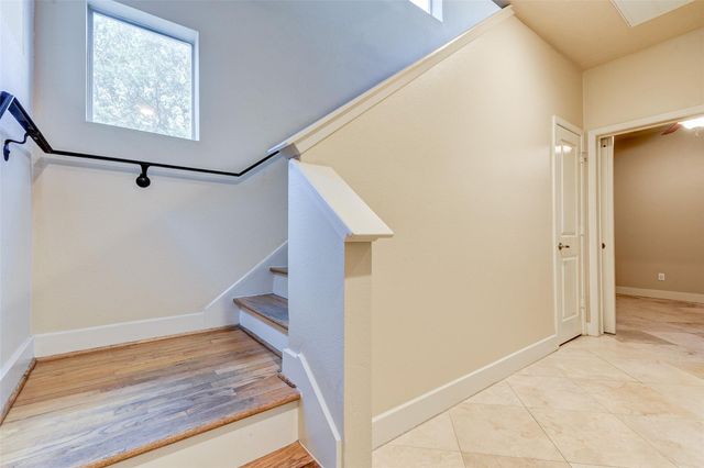 1902 Fletcher Street, Houston, TX 77009