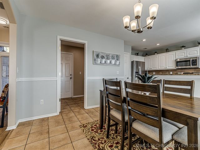 1006 E 146th Street S, Glenpool, OK 74033