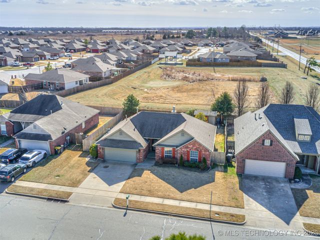 1006 E 146th Street S, Glenpool, OK 74033